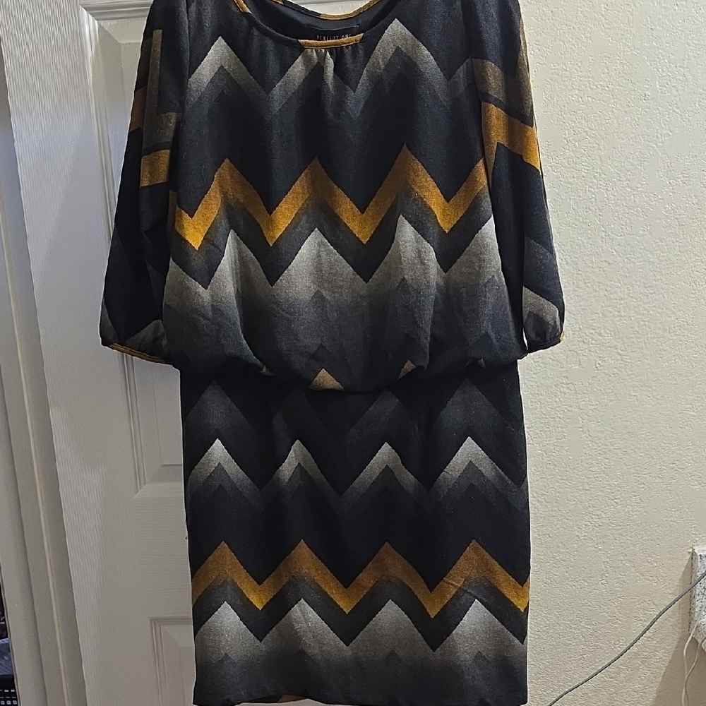Perceptions Long Sleeve Chevron Dress - Black, Gray, and Gold Size 12